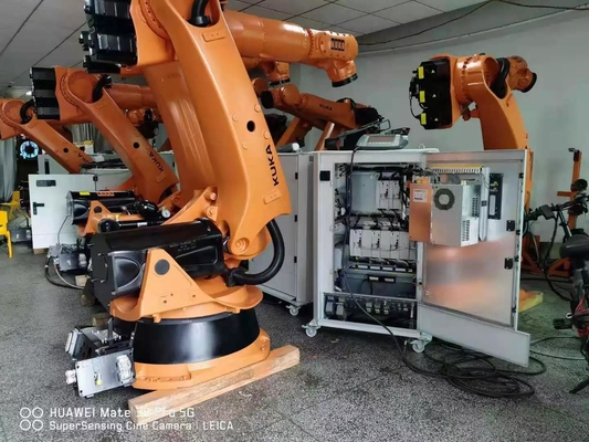Macchina di saldatura laser a fibra di acciaio inossidabile con braccio robotico automatico KUKA
