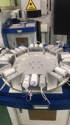 Macchina di marcatura laser UV personalizzata per condensatore con sistema di posizionamento visivo