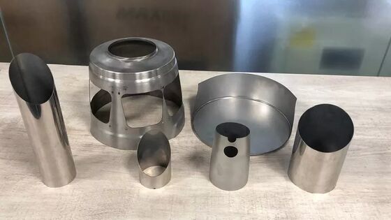 Macchina da taglio laser per tazze e bicchieri – Taglio a bocca piatta senza sbavature, rifilatura di precisione dei bordi per bottiglie d'acqua/thermos in acciaio inossidabile
