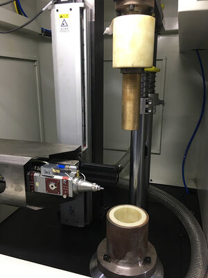 Macchina da taglio laser per tazze e bicchieri – Taglio a bocca piatta senza sbavature, rifilatura di precisione dei bordi per bottiglie d'acqua/thermos in acciaio inossidabile