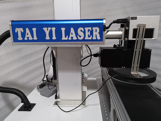 Macchina della stampante laser della fibra del cavalletto di grande formato per la stampa dell'incisione della marcatura