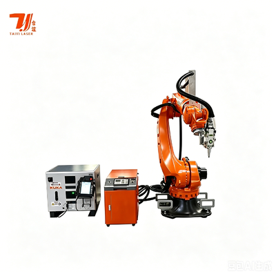 Saldatore laser a fibra IPG ad alta precisione da 4000 W con braccio robot industriale KUKA per la produzione automobilistica